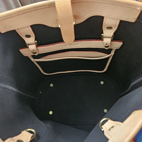 Vintage Dooney & Bourke Cabriolet Bucket Tote Bag GUC - Picture 13 of 13